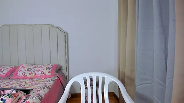 Hanna86 online show from March 2026 01:13:01 AM