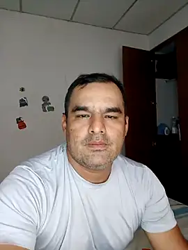 Angeelus2 online show from April 2026 04:15:02 PM