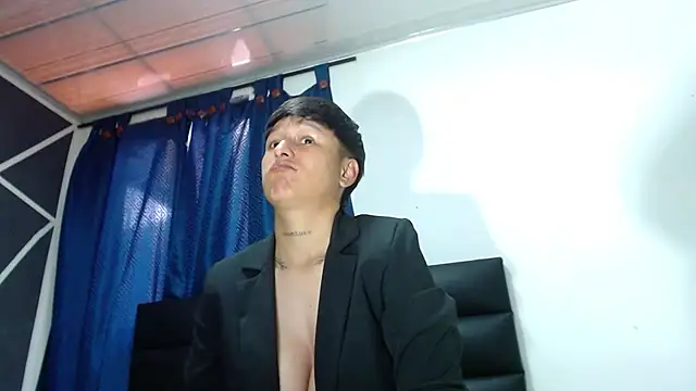 Tamarahryan online show from September 2025 02:00:01 PM