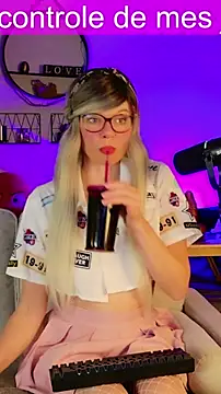 Kittychatte online show from April 2026 05:33:02 AM