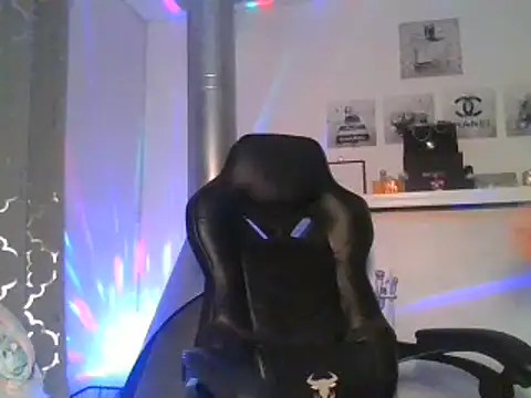 Snapshot of arabictsmariam chatting on October 2025 04:24:01 AM arabictsmariam online show from October 2025 04:24:01 AM