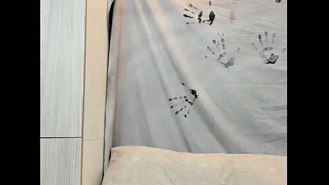 Mhelanny2 online show from October 2025 03:29:02 PM