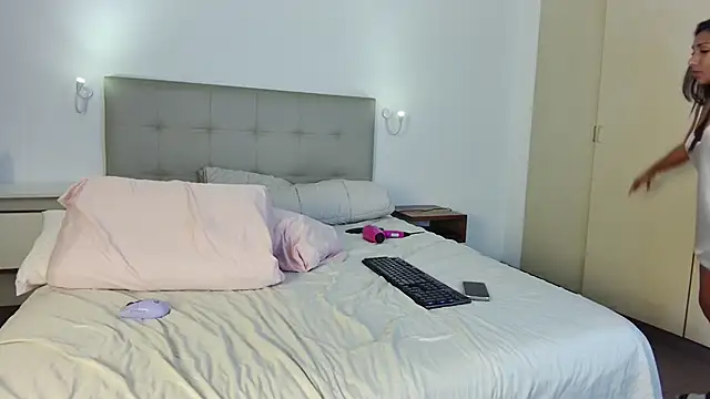 bl4ckdoll  online show from October 2025 01:41:02 AM