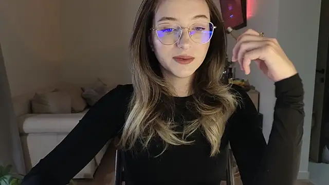 PassionAnn online show from April 2026 07:09:02 PM