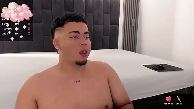 WhiteSun 01 online show from October 2025 12:55:02 PM