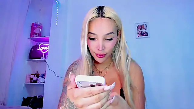  viioletweekend  online show from March 2026 07:42:01 PM