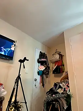 Sam Sara online show from November 2025 03:56:01 AM