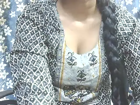 Supriya201 online show from April 2026 03:50:02 PM