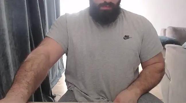 hugemachohandsome online show from February 2025 11:52:01 AM