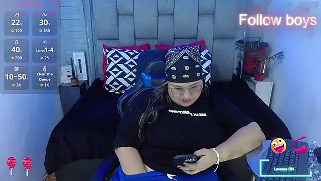 evelin zaens online show from November 2025 04:34:01 AM