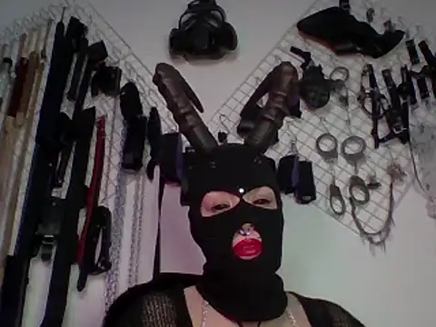 FeticheMacabre online show from January 2025 03:43:01 AM