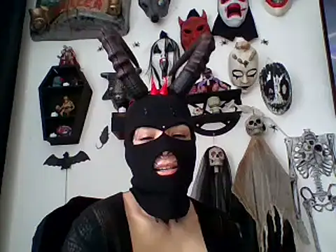 FeticheMacabre online show from December 2025 05:19:02 PM