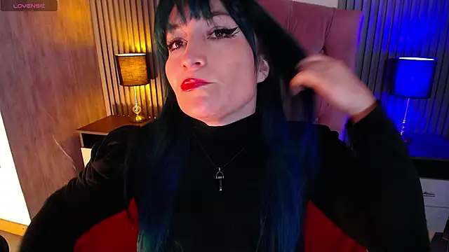 Snapshot of alicia_moom chatting on April 2026 07:56:02 PM alicia moom online show from April 2026 07:56:02 PM