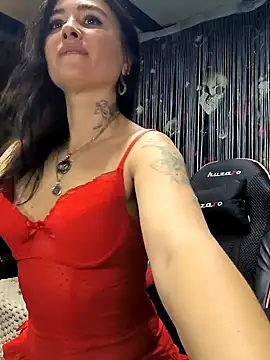 Snapshot of KikiXRed chatting on December 2024 04:50:01 PM KikiXRed online show from December 2024 04:50:01 PM