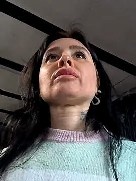 Snapshot of KikiXRed chatting on March 2025 03:19:01 PM KikiXRed online show from March 2025 03:19:01 PM