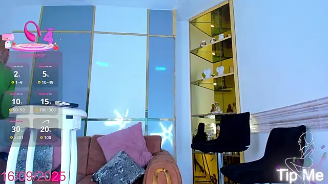 EmmaHills Sex online show from September 2025 01:12:01 PM