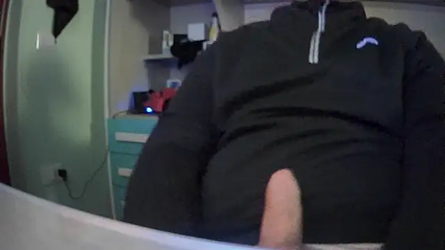 michele1500 online show from December 2025 06:05:01 PM