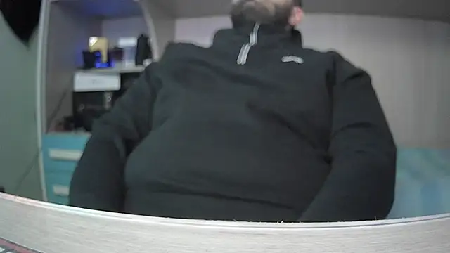 michele1500 online show from December 2025 04:57:02 PM