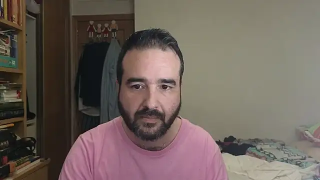 curiosillo83 online show from November 2025 12:29:02 PM