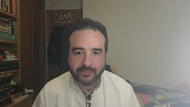 curiosillo83 online show from December 2025 08:05:02 PM