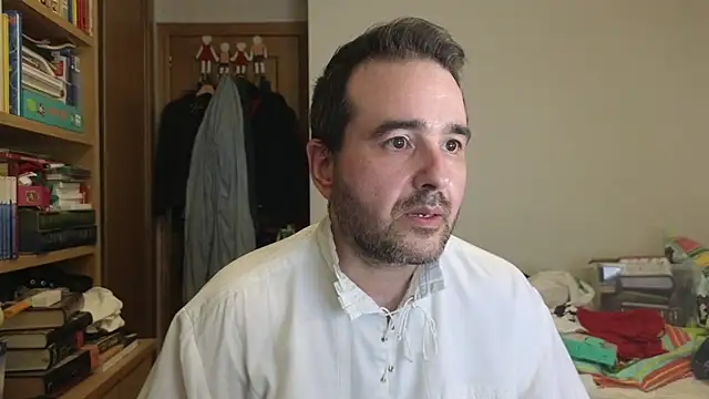 curiosillo83 online show from May 2026 01:49:02 PM