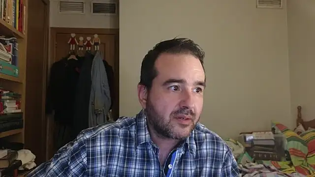 curiosillo83 online show from May 2026 02:47:02 PM