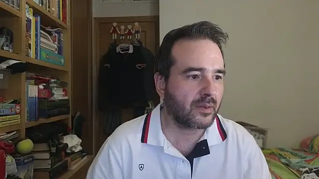 curiosillo83 online show from May 2026 04:59:01 PM