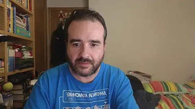 Snapshot of curiosillo83 chatting on June 2026 11:09:02 PM curiosillo83 online show from June 2026 11:09:02 PM
