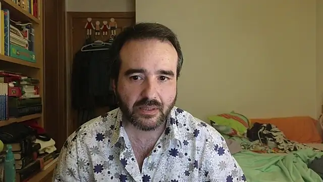 Snapshot of curiosillo83 chatting on July 2026 02:14:02 PM curiosillo83 online show from July 2026 02:14:02 PM