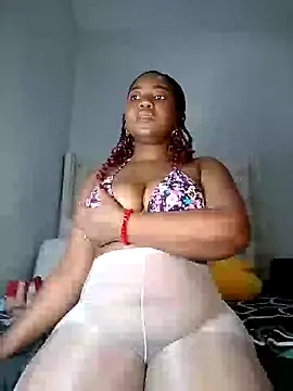 Snapshot of Sexypresh302 chatting on February 2025 01:43:02 AM Sexypresh302 online show from February 2025 01:43:02 AM