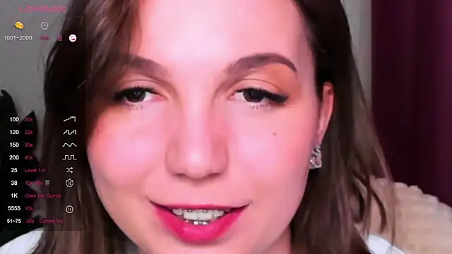 KindHazelHere  online show from March 2025 04:32:01 AM