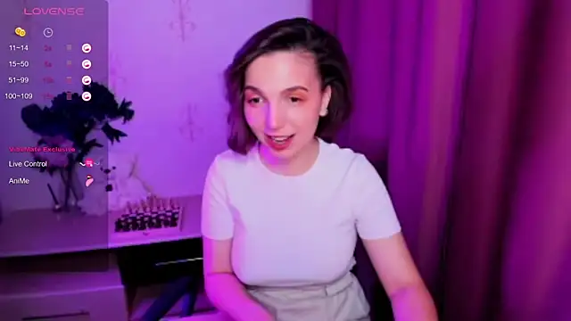 KindHazelHere  online show from December 2025 05:09:01 PM