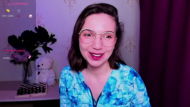 KindHazelHere  online show from March 2026 11:52:01 PM