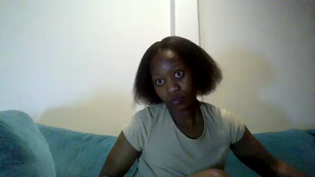 Snapshot of Hardnipples8 chatting on May 2026 11:20:01 PM Hardnipples8 online show from May 2026 11:20:01 PM