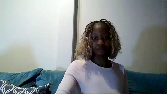 Snapshot of Hardnipples8 chatting on May 2026 11:24:02 PM Hardnipples8 online show from May 2026 11:24:02 PM