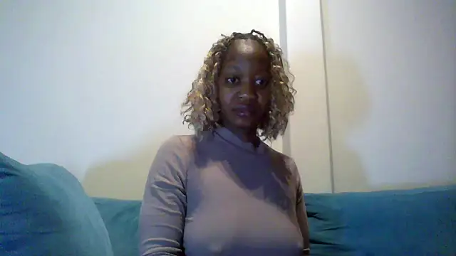 Snapshot of Hardnipples8 chatting on May 2026 11:11:01 PM Hardnipples8 online show from May 2026 11:11:01 PM