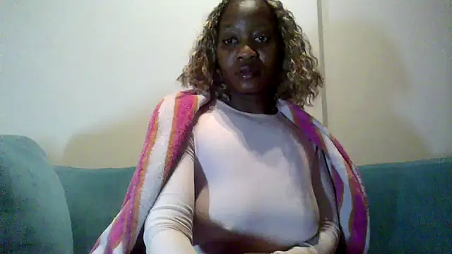 Snapshot of Hardnipples8 chatting on May 2026 11:10:02 PM Hardnipples8 online show from May 2026 11:10:02 PM