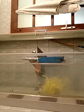 Medelin92 online show from April 2026 01:33:02 PM