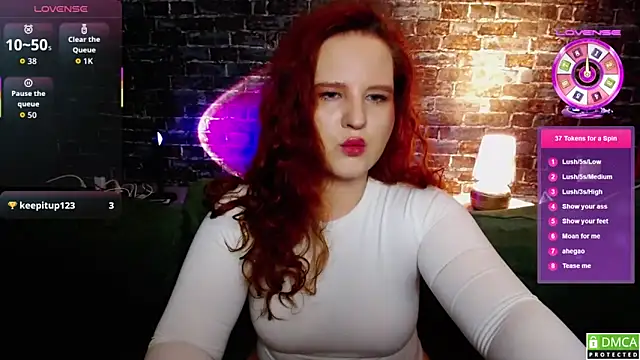 FlowerOfFreedom  online show from December 2025 07:44:01 PM