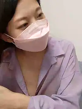 Snapshot of Lu_Nana chatting on December 2024 05:59:01 PM Lu Nana online show from December 2024 05:59:01 PM
