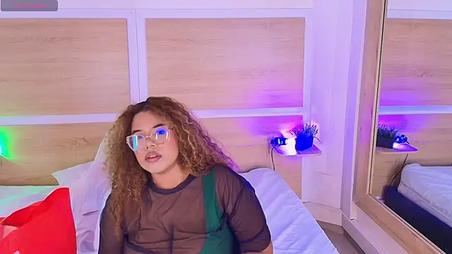  nickypurple  online show from February 2026 07:08:01 PM