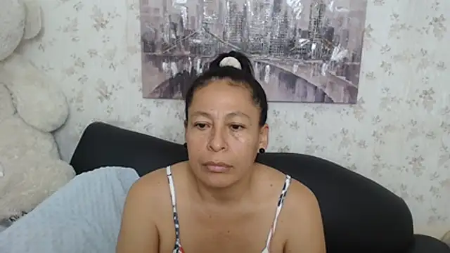 mature martina online show from May 2026 10:11:01 AM