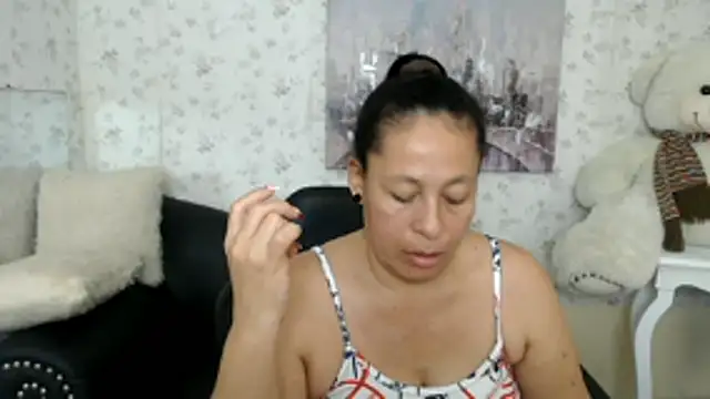 mature martina online show from May 2026 06:09:01 PM