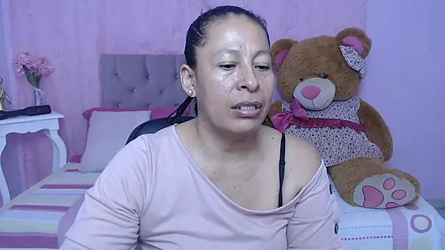 Snapshot of mature_martina chatting on July 2026 10:27:02 PM mature martina online show from July 2026 10:27:02 PM