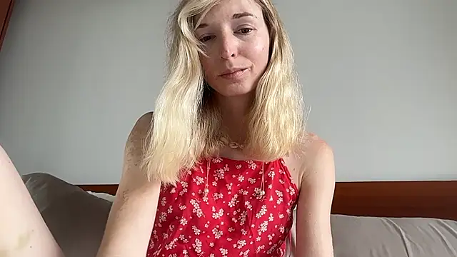 ivankai  online show from December 2025 03:00:01 AM