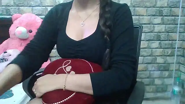 Sexy iknoor online show from January 2026 04:37:02 AM