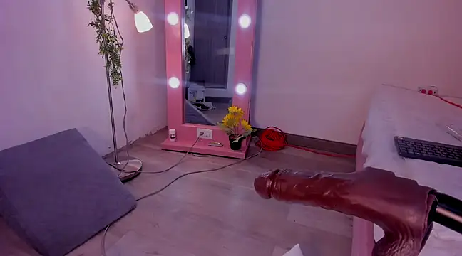 Snapshot of isa_red_hair chatting on December 2024 03:25:02 AM isa red hair online show from December 2024 03:25:02 AM