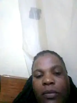 Snapshot of pretty-donna chatting on May 2026 05:44:01 PM pretty-donna online show from May 2026 05:44:01 PM
