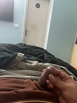 yourheroforfun online show from February 2026 06:51:02 PM