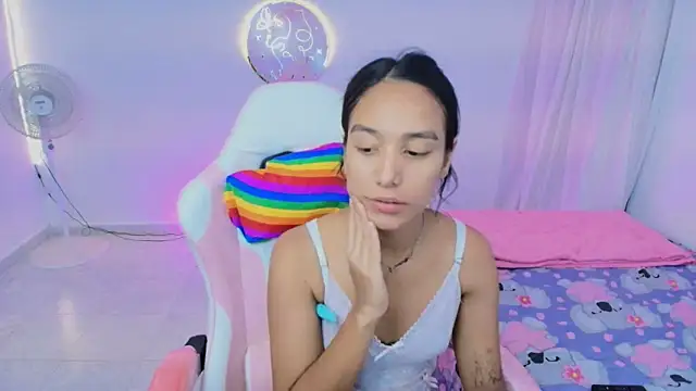 Snapshot of Nanami_19 chatting on June 2026 07:11:01 PM Nanami 19 online show from June 2026 07:11:01 PM